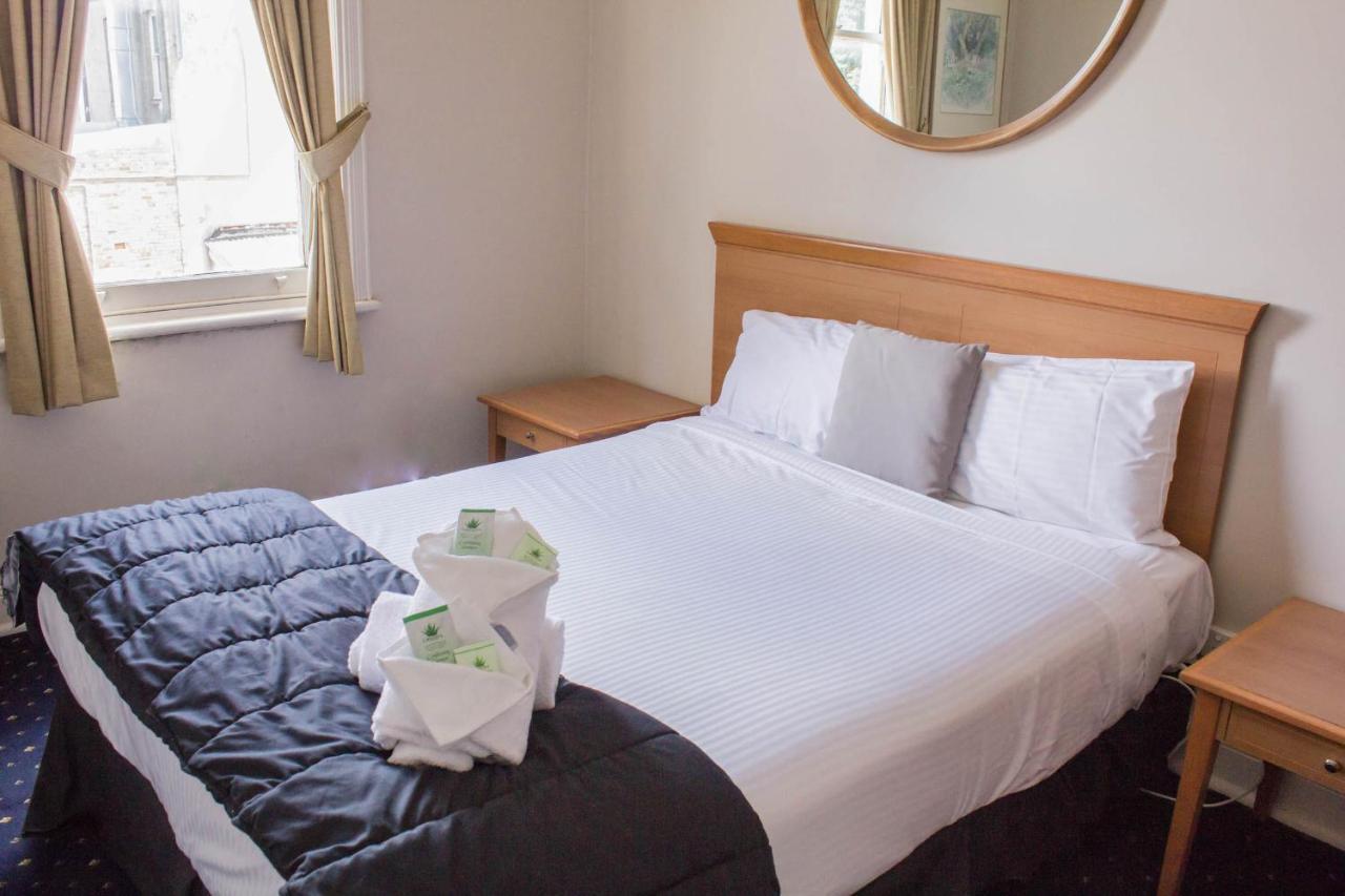 Gardners Inn Hotel Блэкхит Экстерьер фото